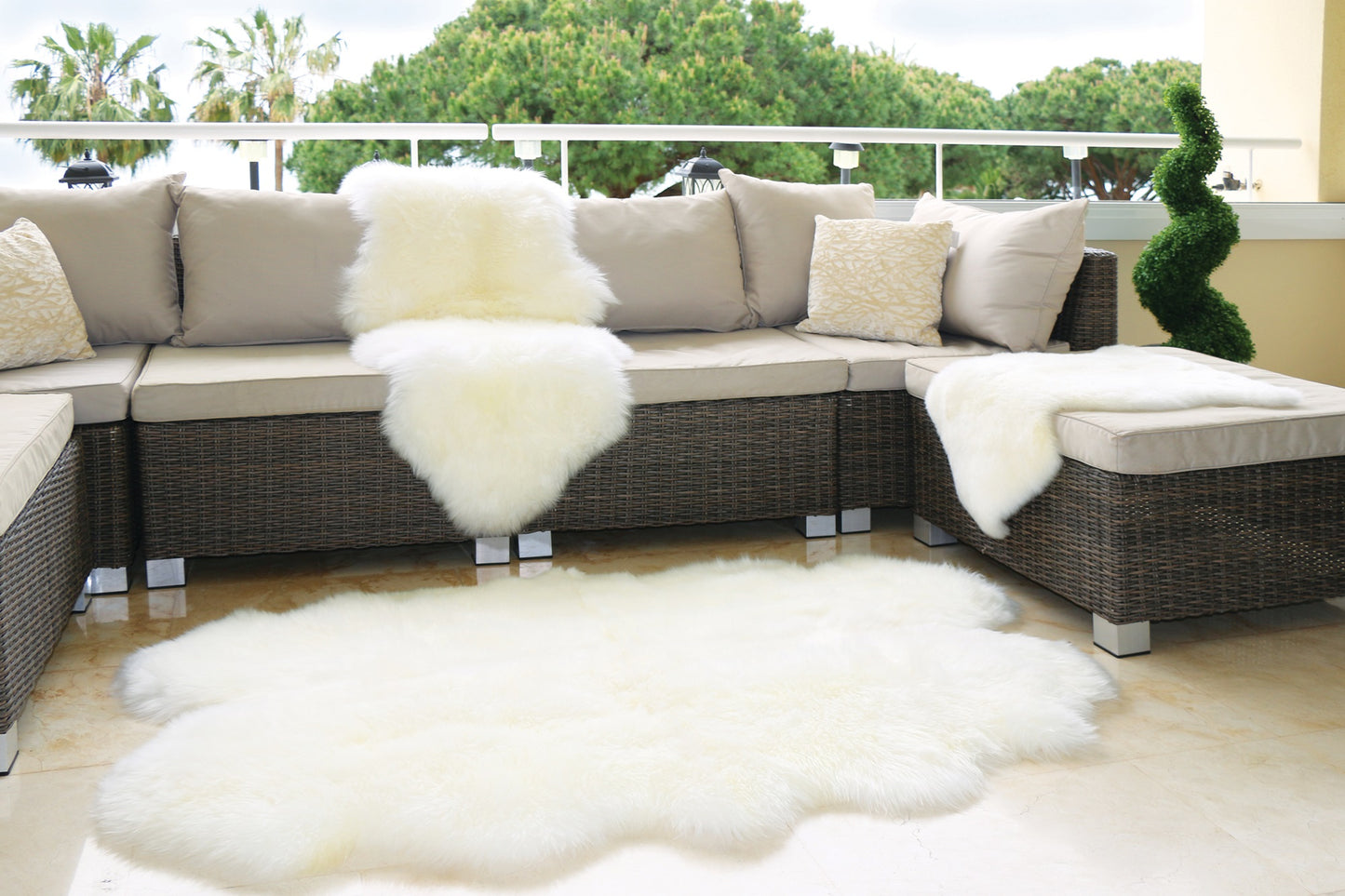 Genuine Sheepskin Animal Fur Soft Wool Shaggy Natural Cream Rug
