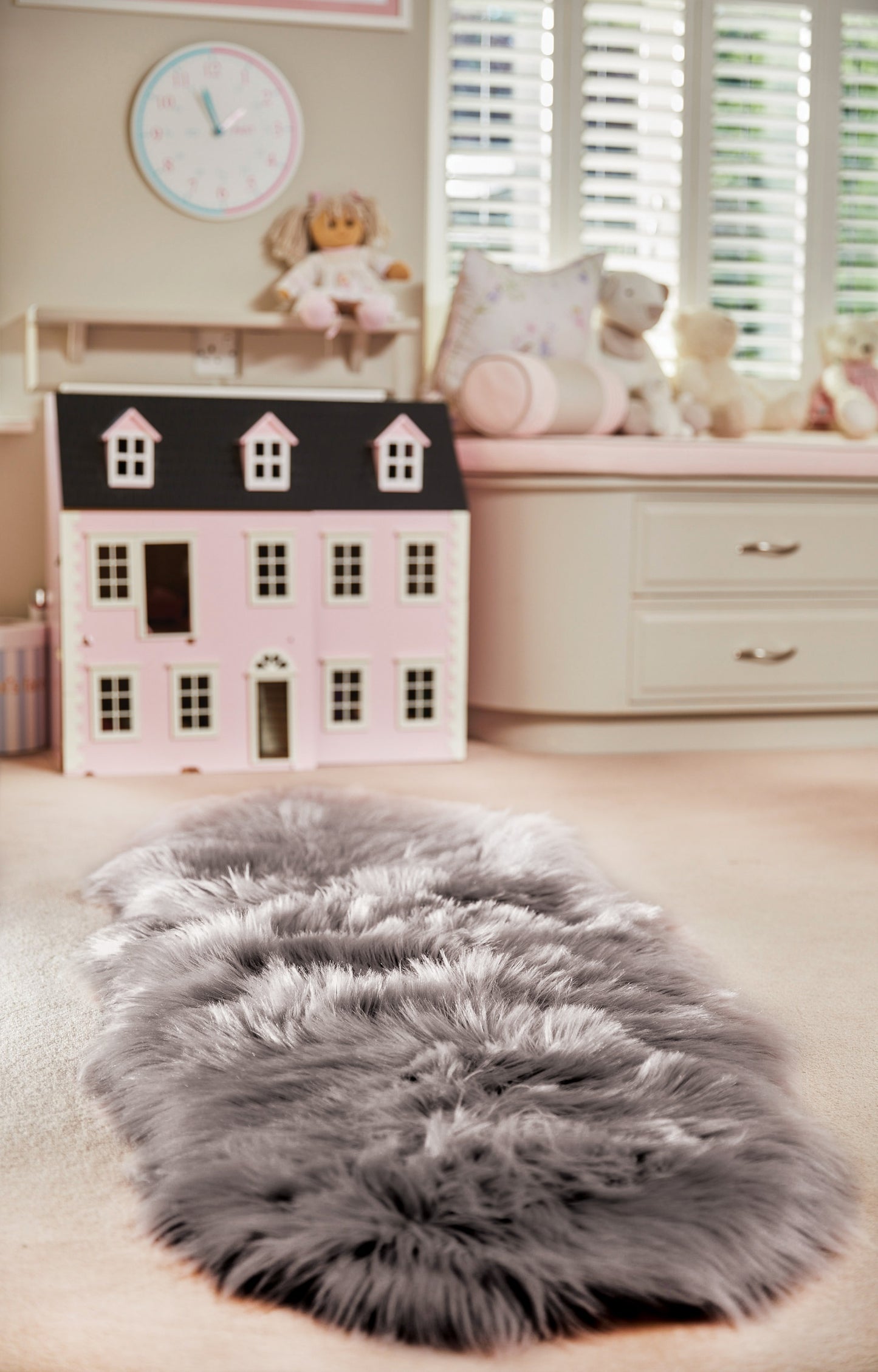 Genuine Sheepskin Animal Fur Soft Wool Shaggy Grey Rug