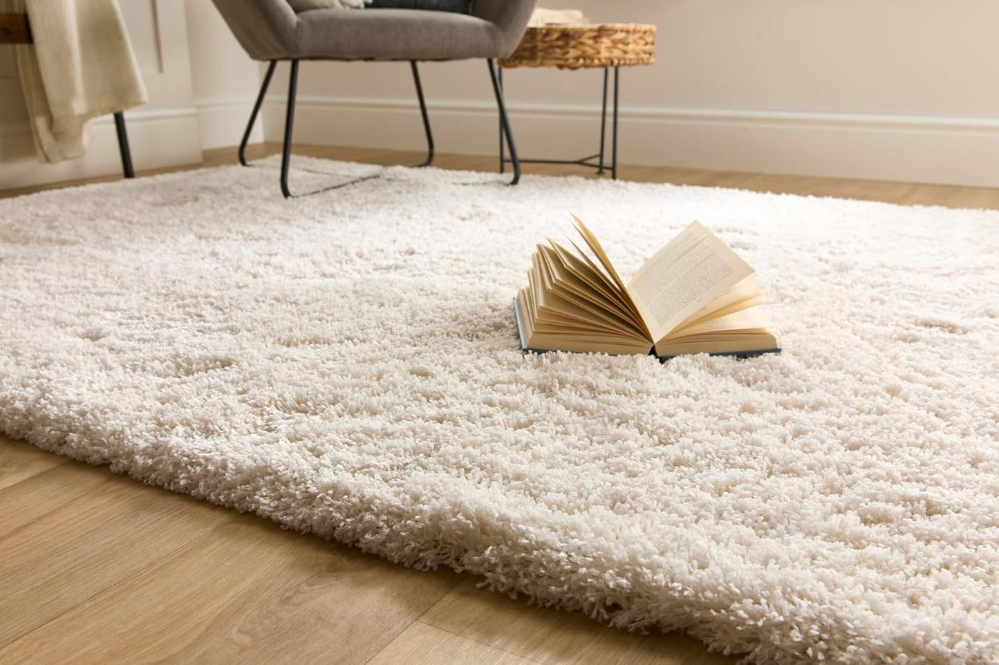 Hadley Cream Shaggy Rug – Ultra Soft High Pile Carpet