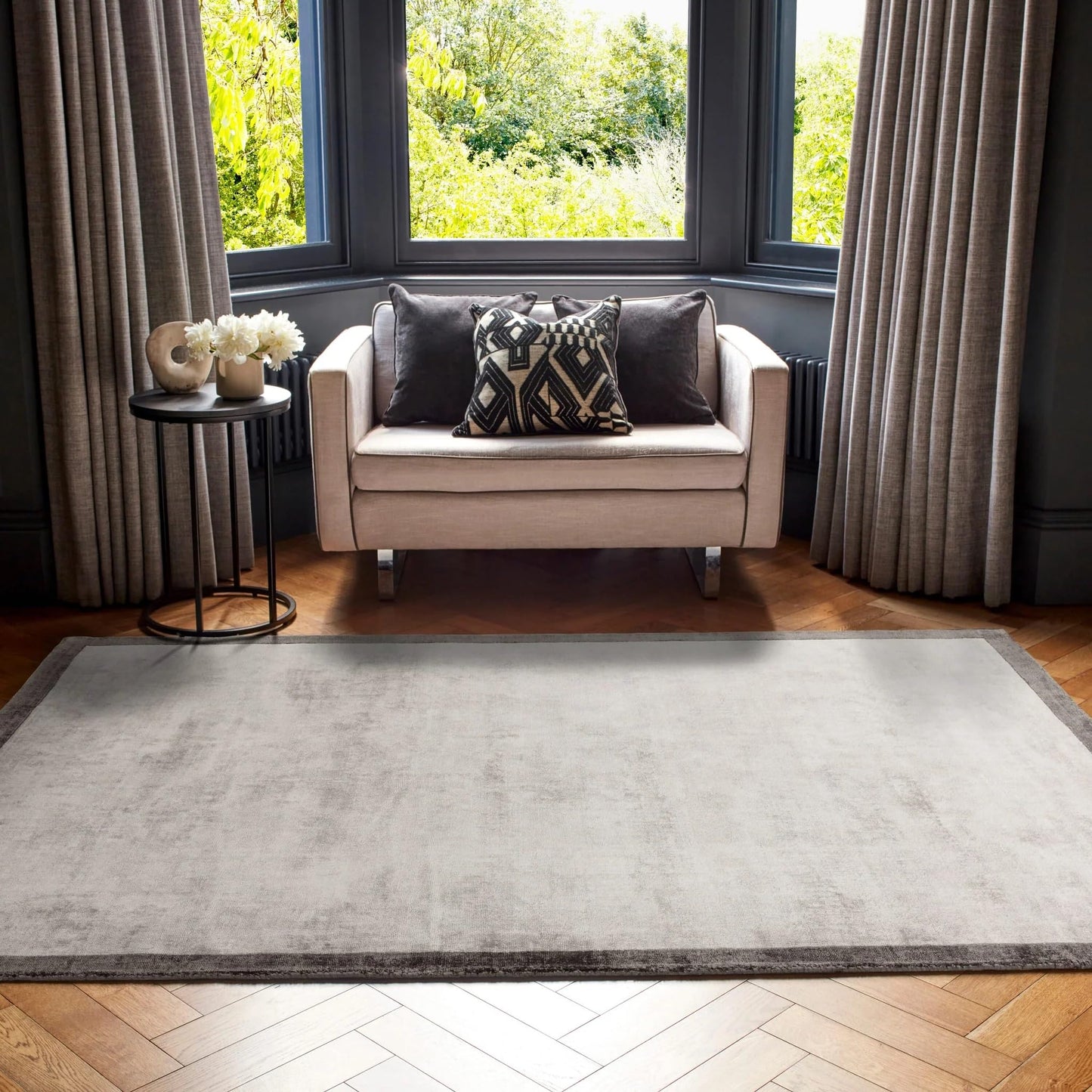 Blade Border Plain Viscose Rug - Handwoven Distressed High-Sheen Silky Soft Luxury