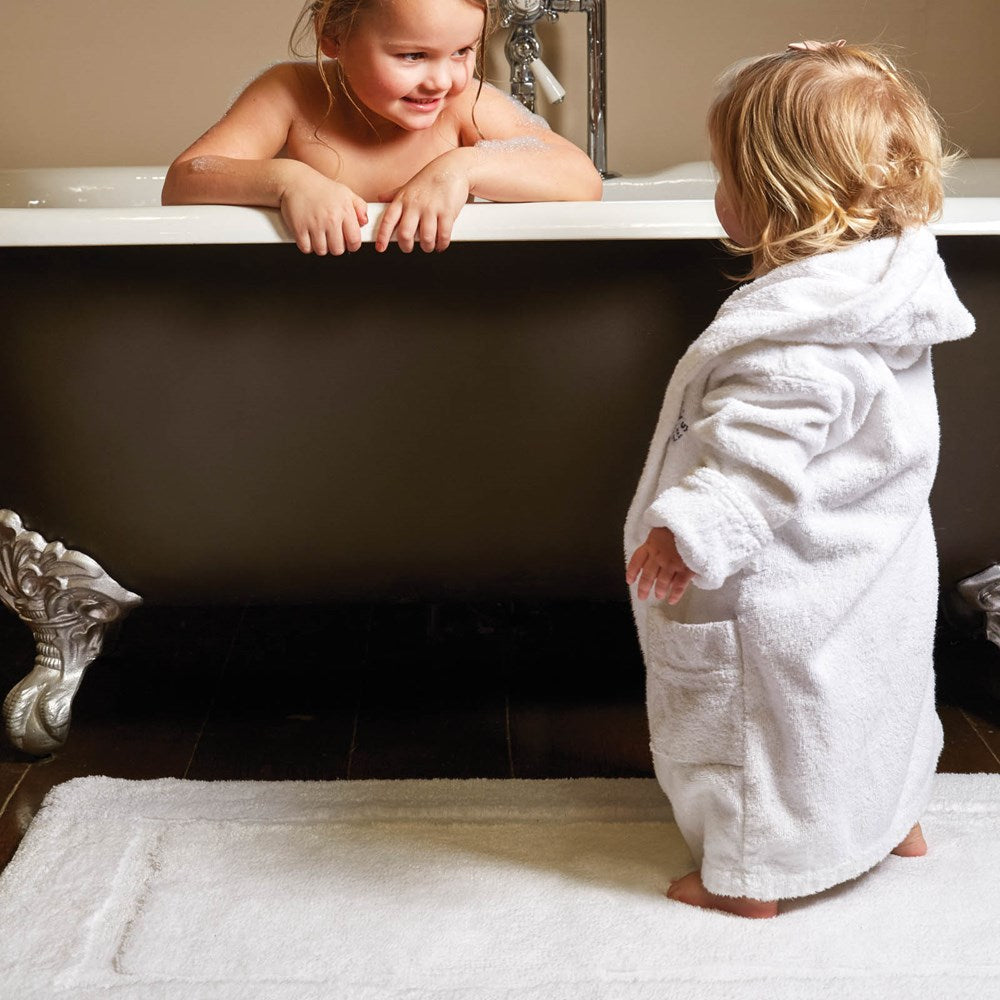Hug Rug Bamboo Border Bath Mat Shower for Hotel and Bathroom White Towel Mat in 50 x80 cm