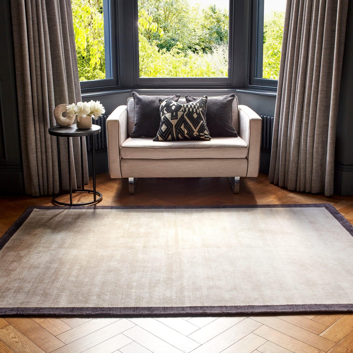 Blade Border Plain Viscose Rug - Handwoven Distressed High-Sheen Silky Soft Luxury