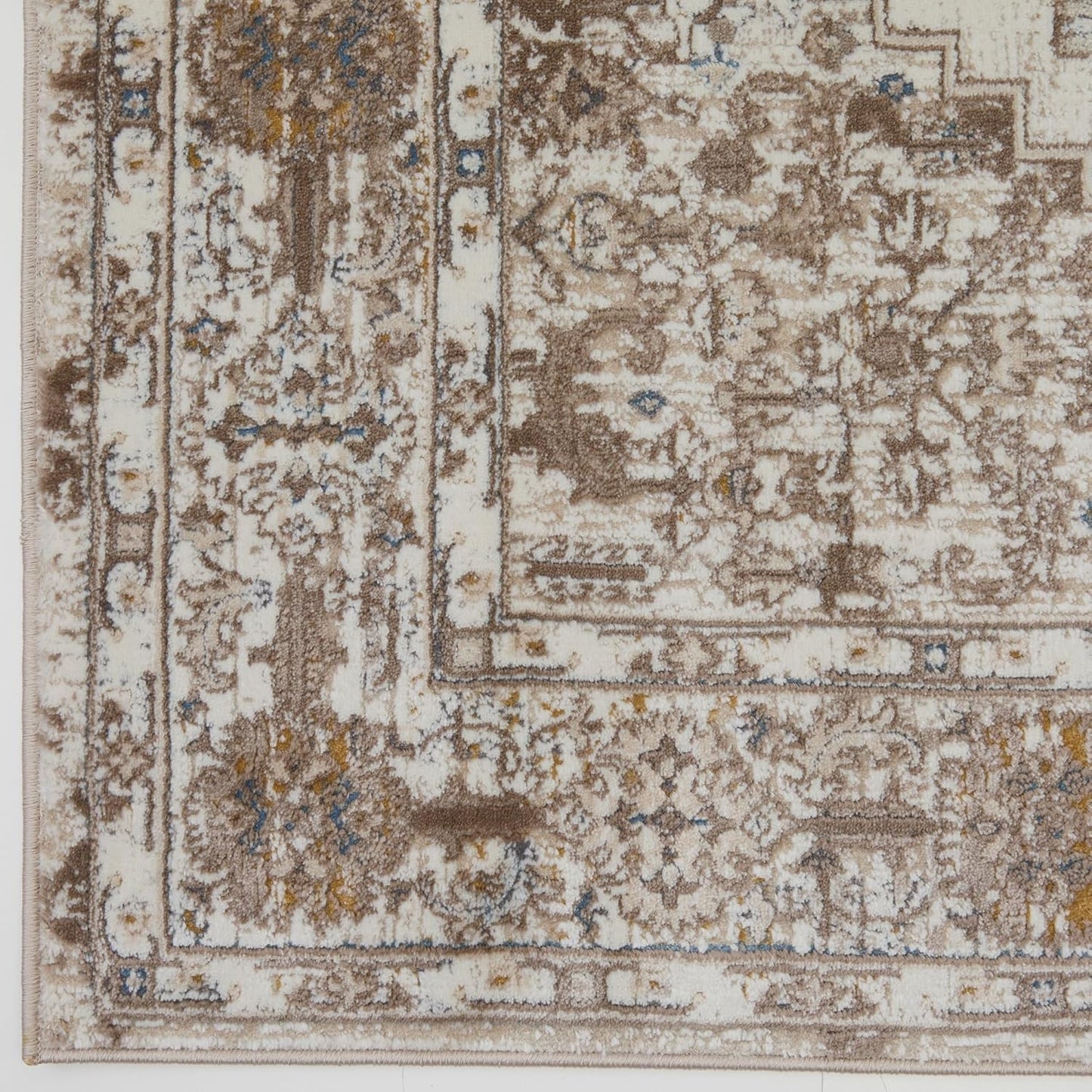 Medallion Cream 552AG Runner – Classic Vintage Elegance for Your Hallway