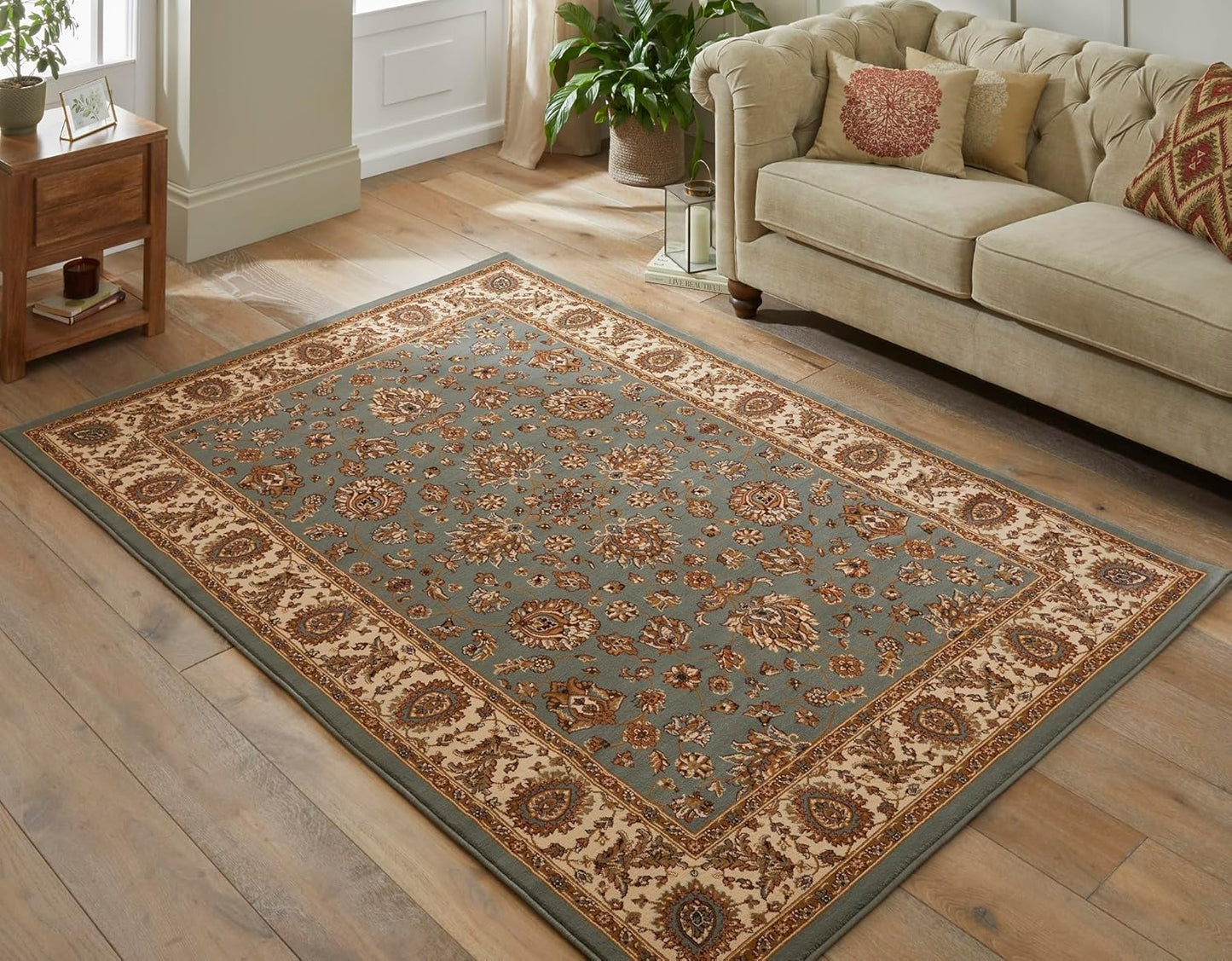 Traditional Rug Bordered Classic Grand Heritage GH102 Million Point Detail Rug – Blue