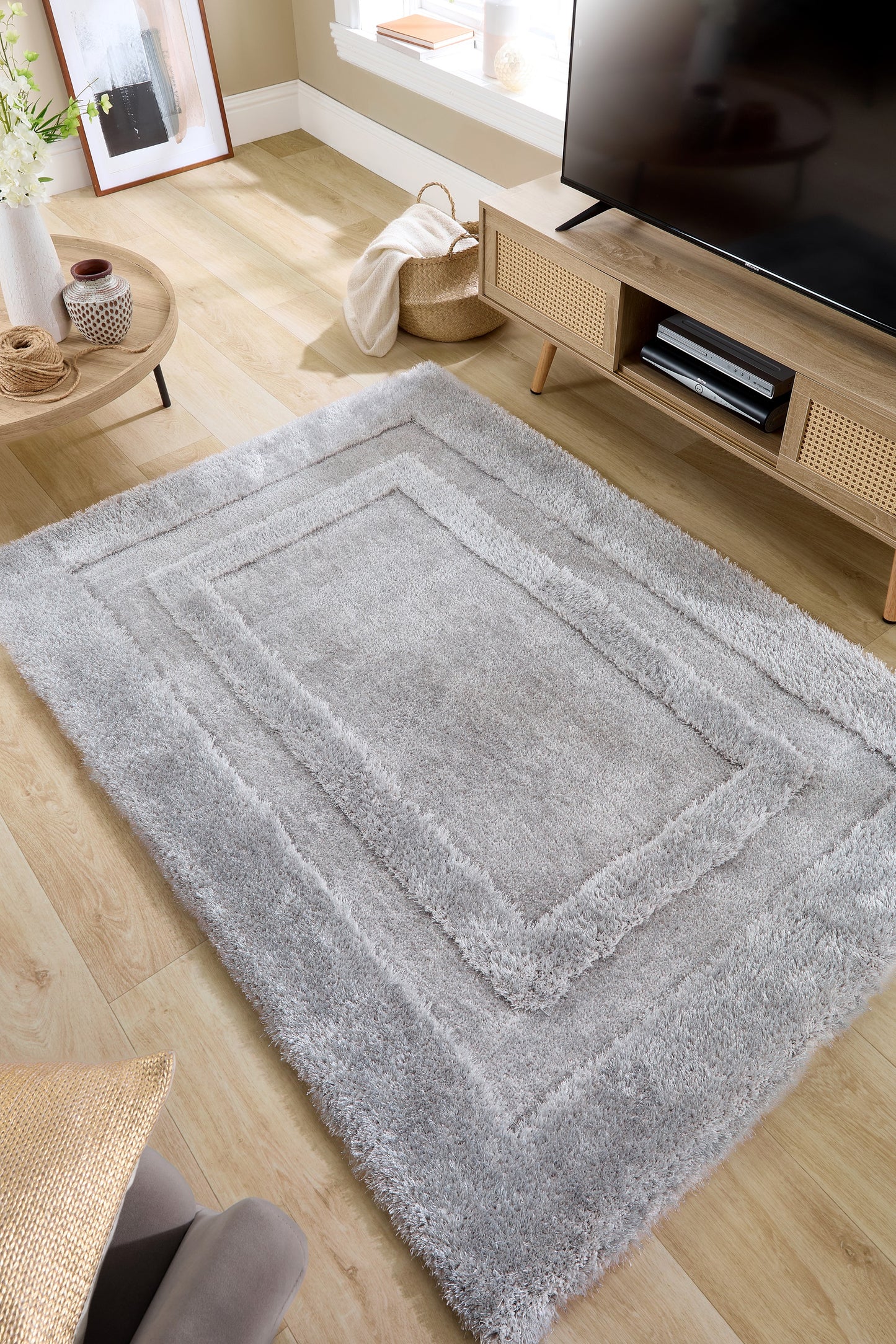 Origins Frame Hand Tufted Soft Silky Thick Shaggy Rug in Silver