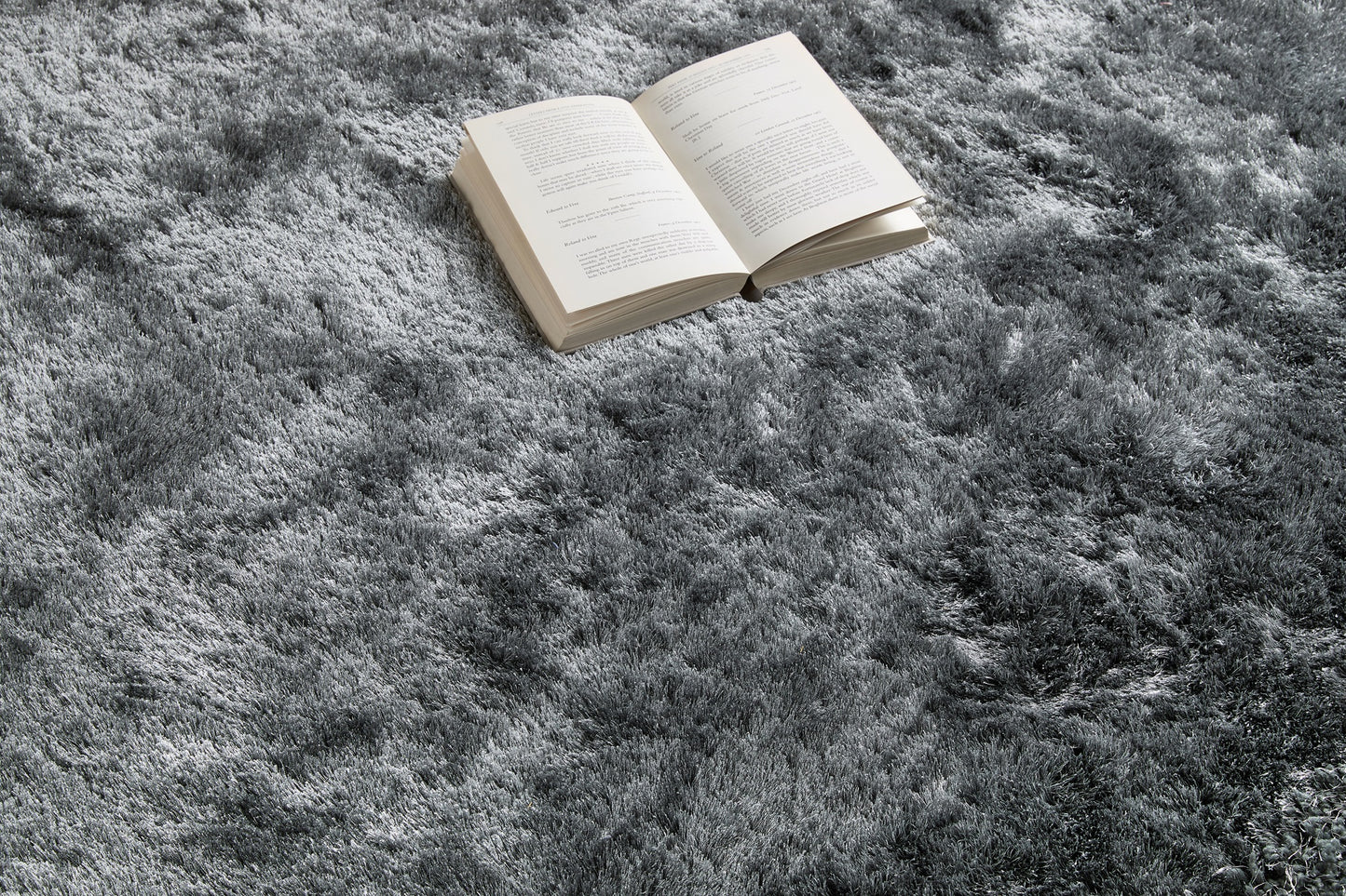 Origins Shimmer Silky Shaggy Hand Tufted Carpet Border Modern Soft Fluffy Shag Rug in Charcoal